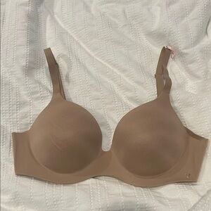 Victoria’s Secret Tan Bra NWT